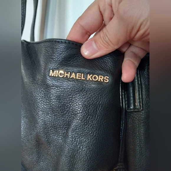 Michael Kors bag - Picture 3 of 14